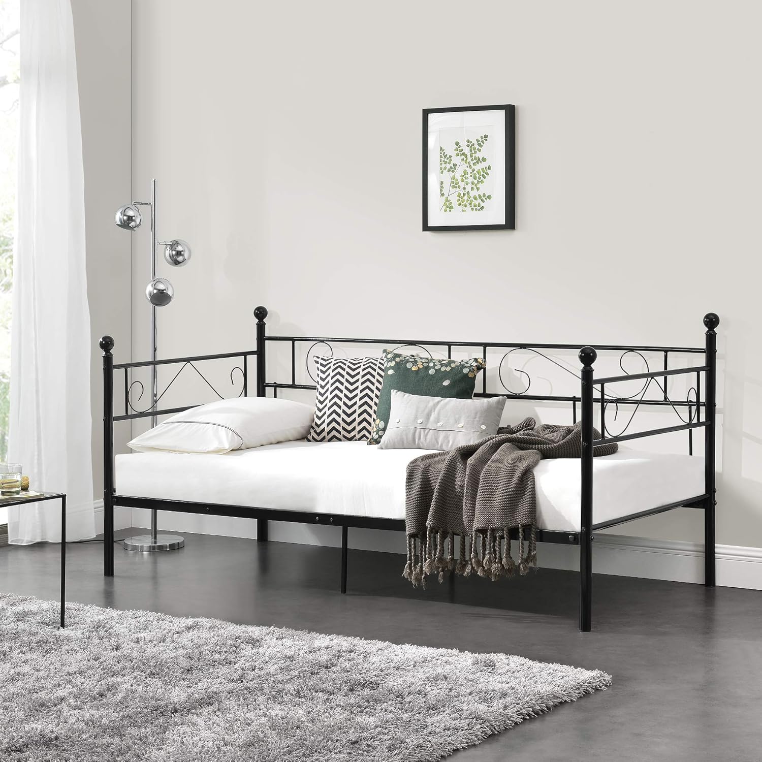 Modern Bedroom Daybed Simple Design Black White Customized Size Metal Couch Sofa Bed Day Bed with Trundle